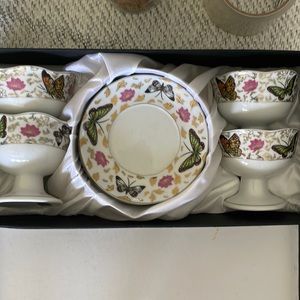 Bijoux Terner home china butterfly dessert plate in box